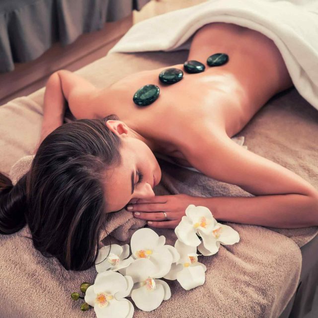 https://www.ilariaemaura.it/wp-content/uploads/2019/01/endulge-your-soul-640x640.jpg