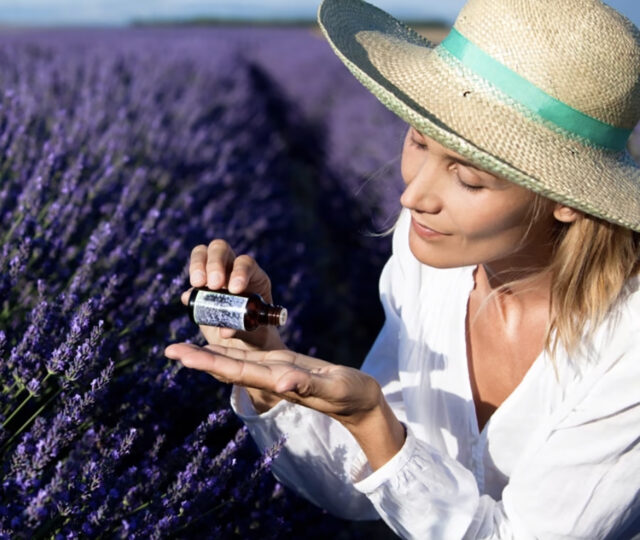 La Magia degli Oli Essenziali per Capelli Sani e Splendenti